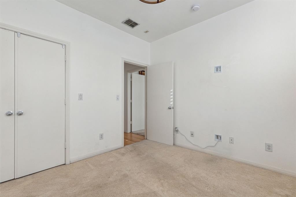 4050 Mckinney Avenue - Photo 10