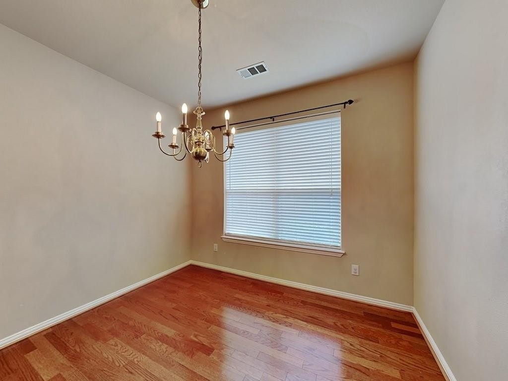 2401 Daybreak Drive - Photo 3