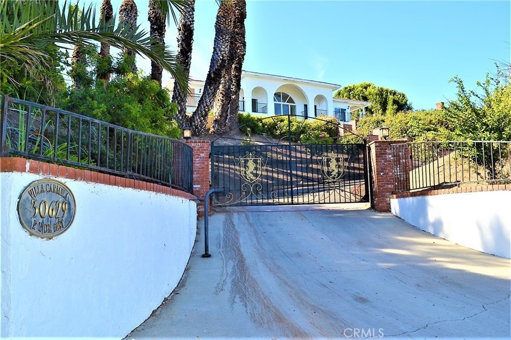 30629 Palos Verdes Drive E - Photo 0