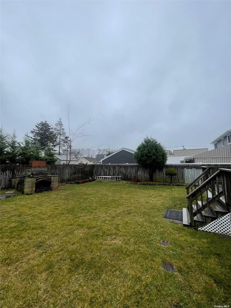 365 E Meadow Avenue - Photo 13