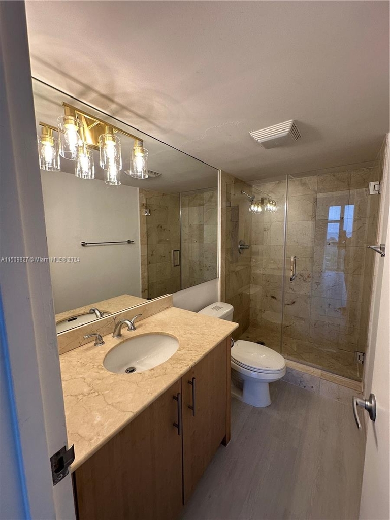 10275 Collins Ave - Photo 14