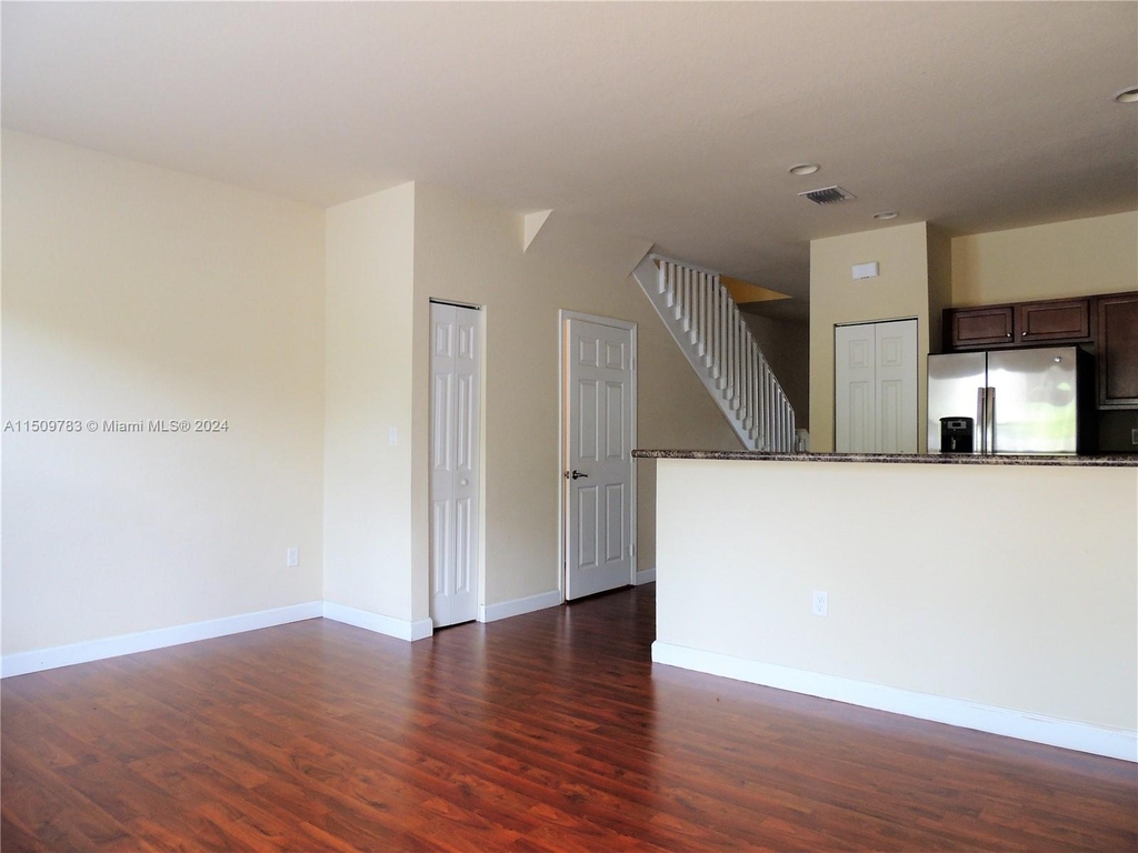 3538 W 88th Terrace - Photo 9