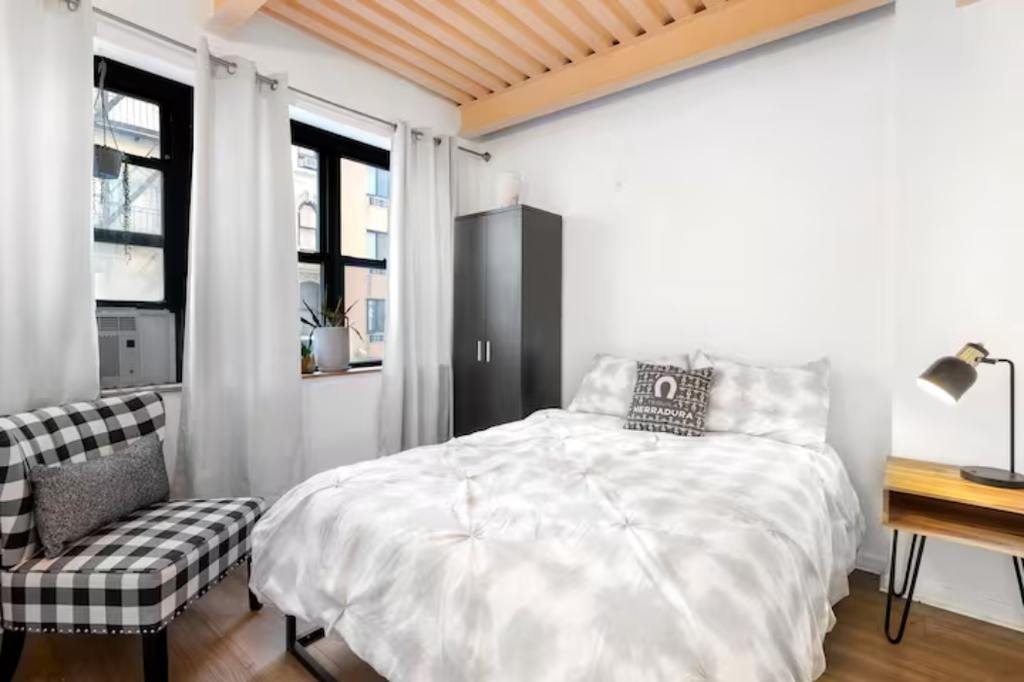 302 Broome Street - Photo 0