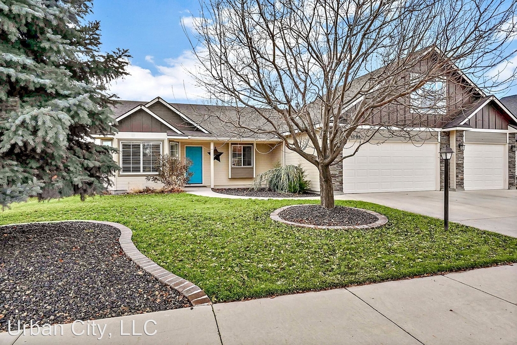 10959 W Rose Lake Street - Photo 0