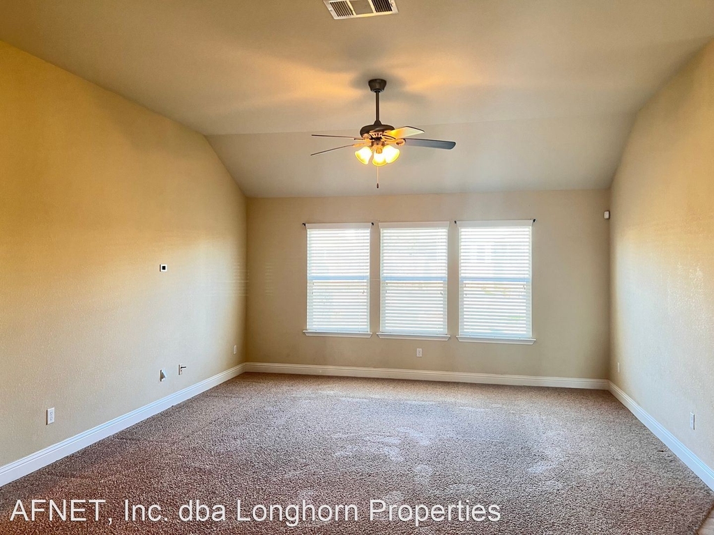 849 Olive Lane - Photo 1