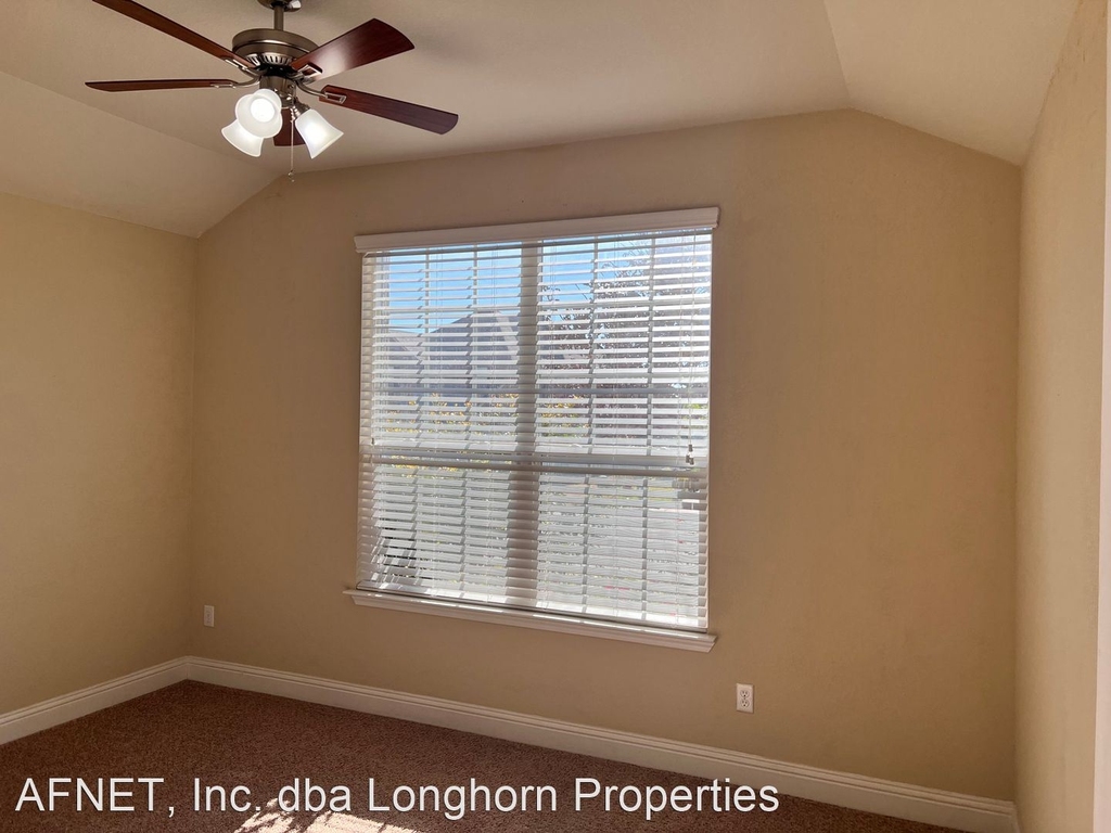 849 Olive Lane - Photo 10