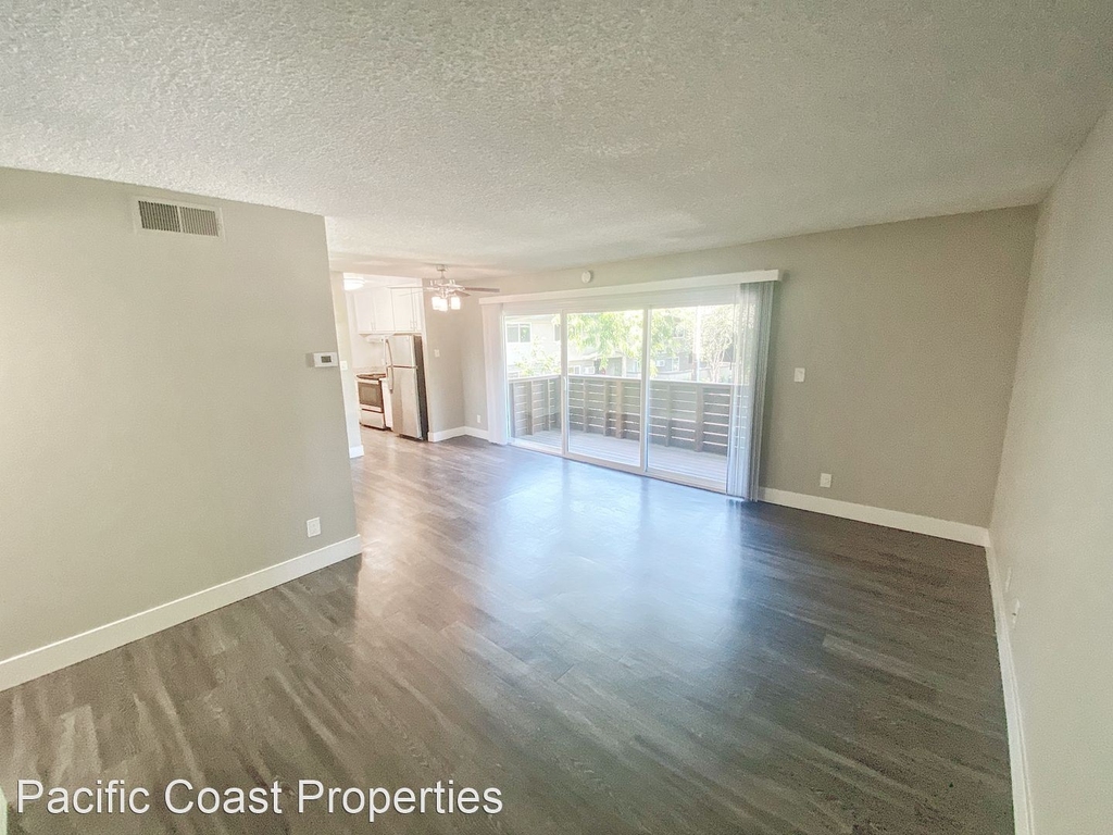 1025-1029 35th Ave - Photo 4