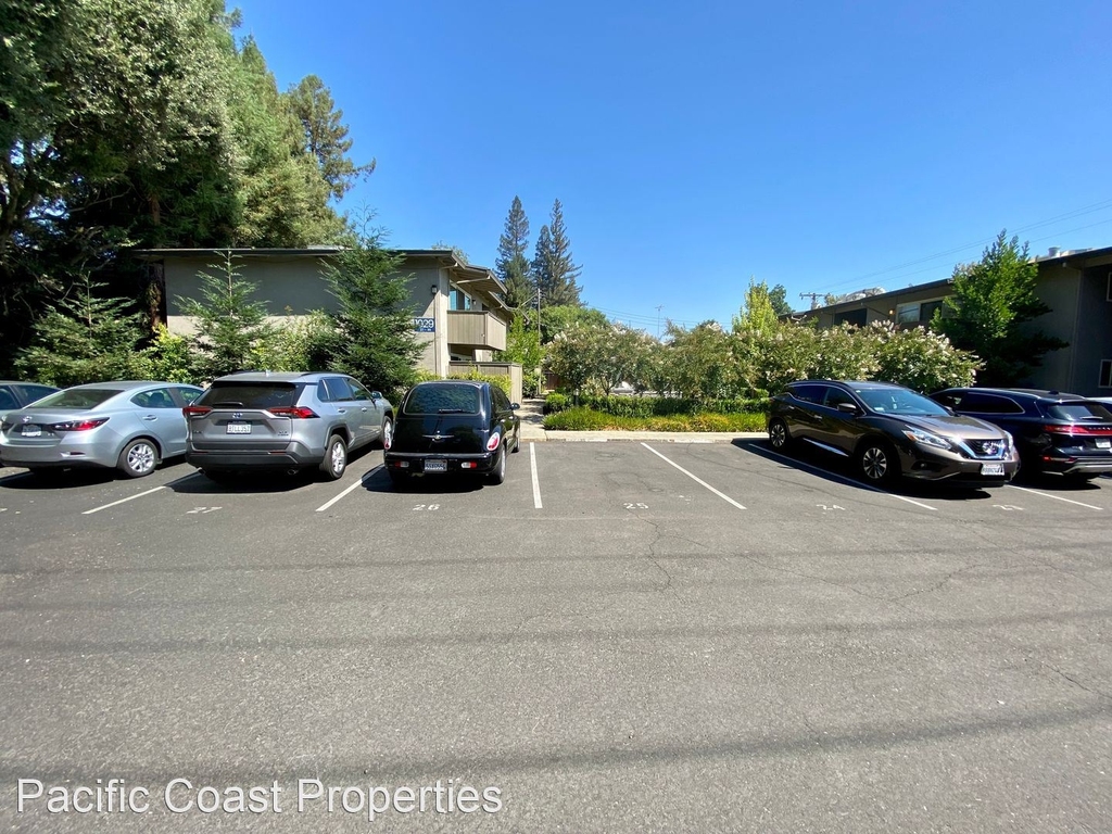 1025-1029 35th Ave - Photo 6