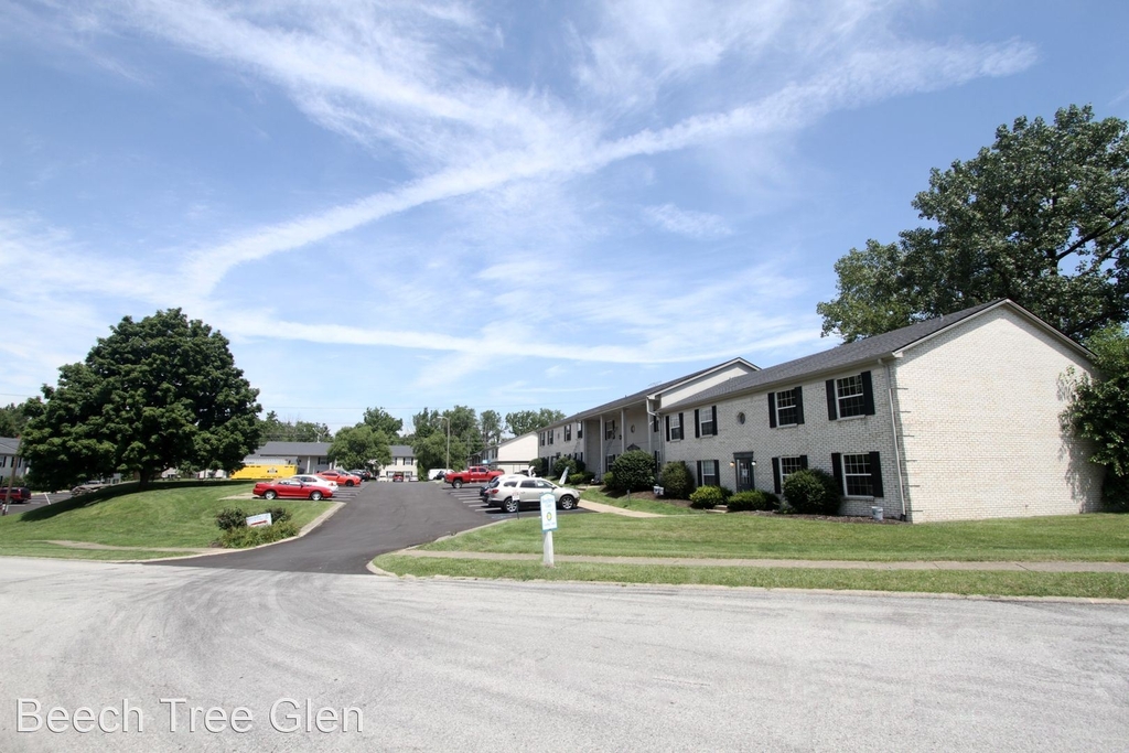 240 Grovewood Place - Photo 0