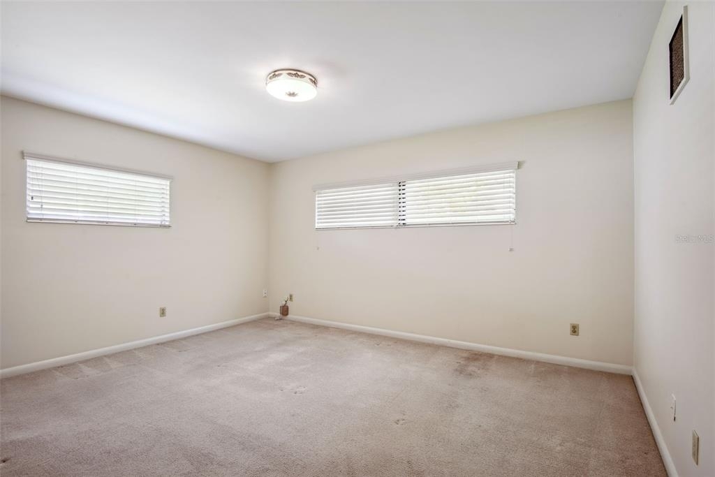 550 Lucerne Avenue - Photo 18