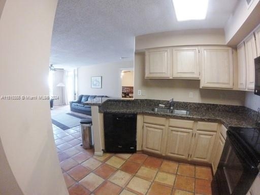 1280 S Alhambra Cir - Photo 3