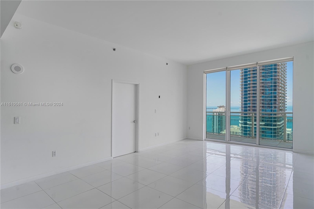 950 Brickell Bay Dr - Photo 21