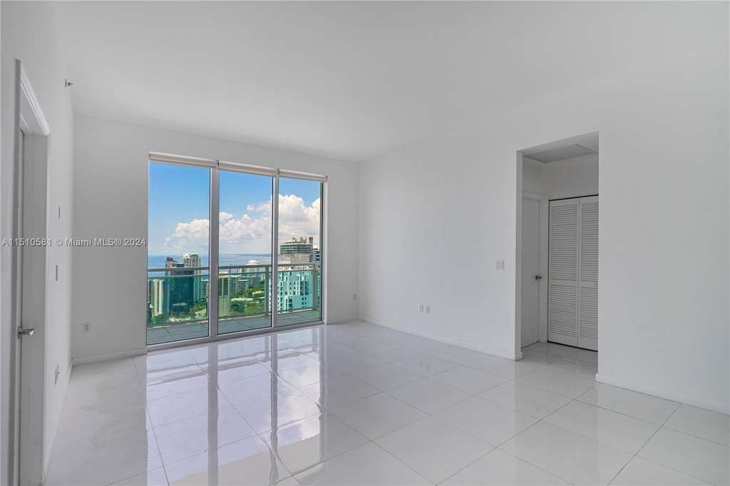 950 Brickell Bay Dr - Photo 7