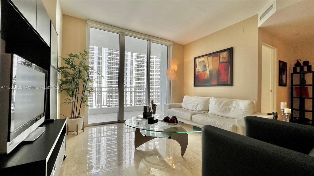 801 Brickell Key Blvd - Photo 8