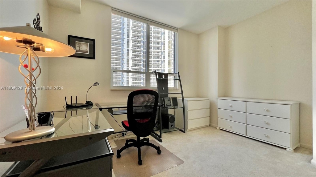 801 Brickell Key Blvd - Photo 25