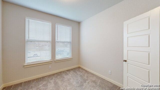 908 Brook Ave - Photo 2