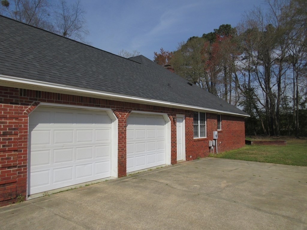 2035 Golfair Rd - Photo 1