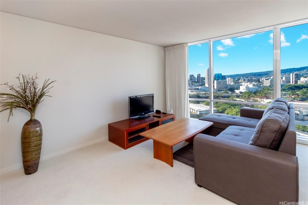 1288 Kapiolani Boulevard - Photo 1