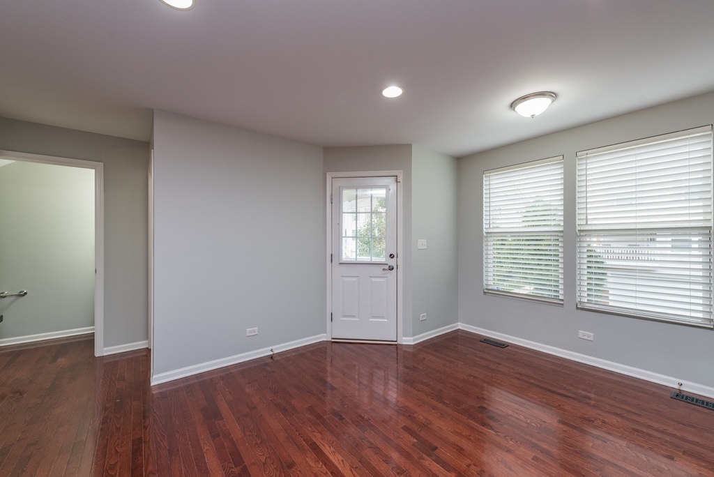 2800 Neubauer Circle - Photo 12