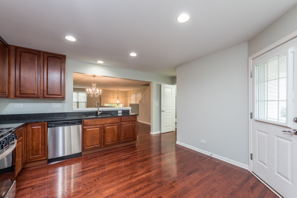 2800 Neubauer Circle - Photo 11