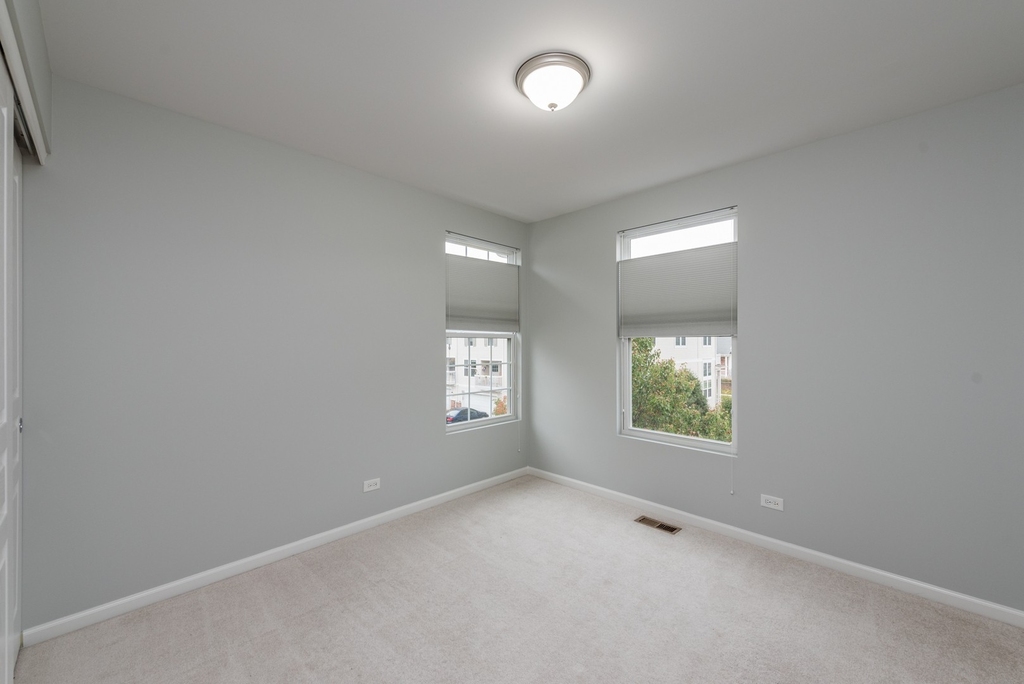 2800 Neubauer Circle - Photo 23