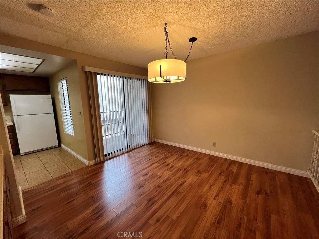 102 S Sierra Madre Boulevard - Photo 4