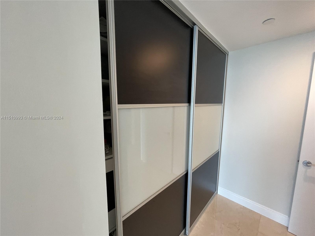 17001 Collins Ave - Photo 30