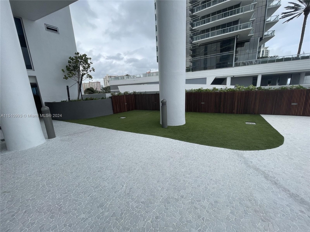 17001 Collins Ave - Photo 68