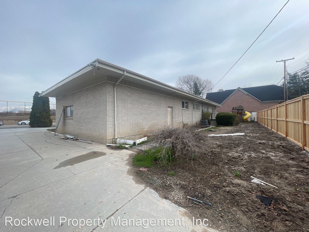 2394 E Lincoln Ln - Photo 45