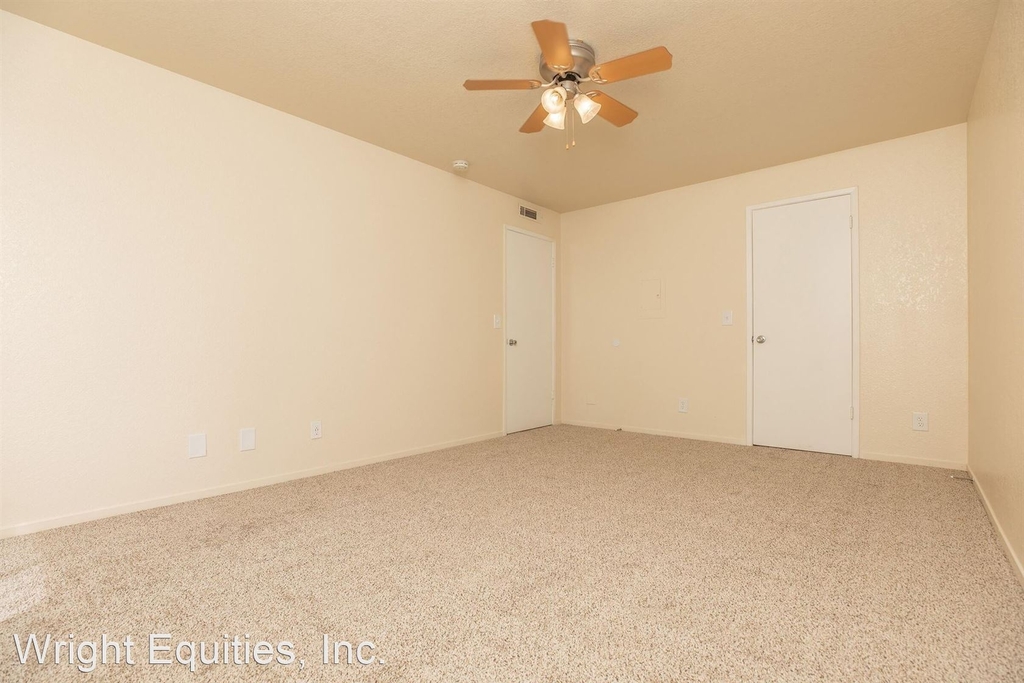 373 W Nees Ave. - Photo 32