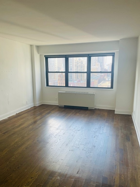 401 East 88th Street - Photo 2