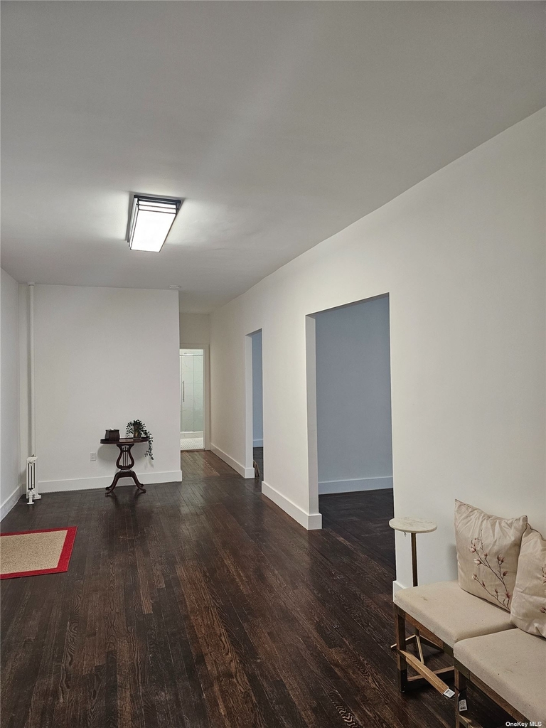 42-20 Kissena Boulevard - Photo 4