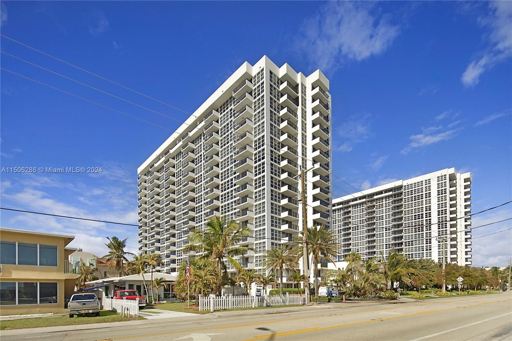 525 N Ocean Blvd - Photo 1