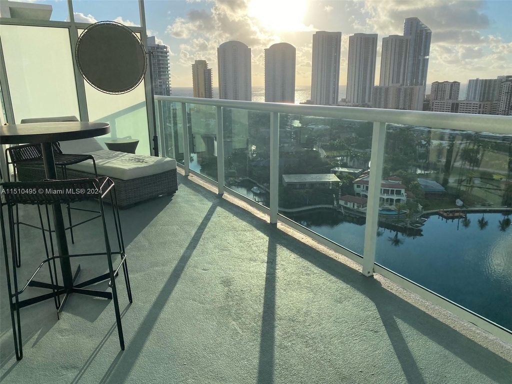 400 Sunny Isles Blvd - Photo 8