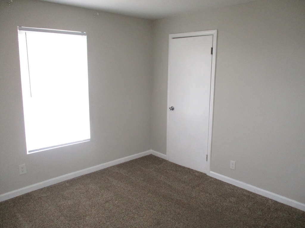 3837 N Kenwood Avenue - Photo 15