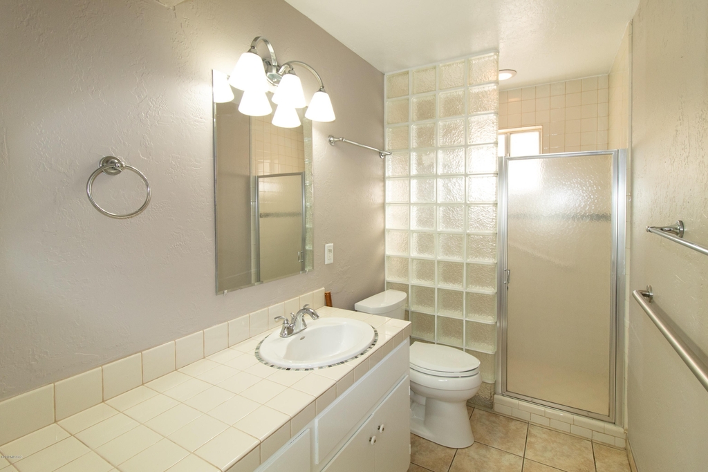 2145 W Paseo Redondo - Photo 13