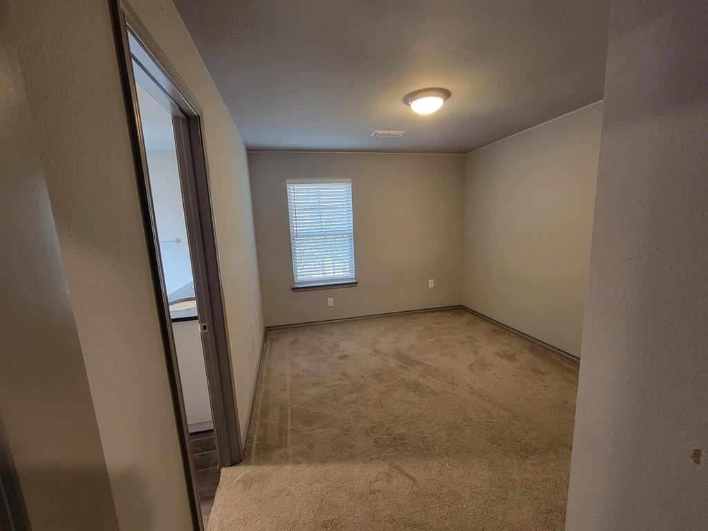 8705 Tudor Place - Photo 11