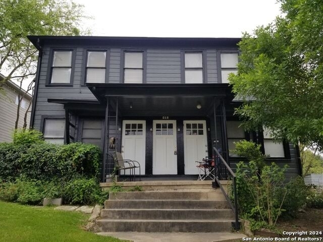 218 Claremont Ave - Photo 0