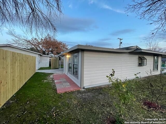 675 Ellor Dr - Photo 1