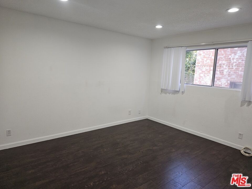 1240 N Flores St - Photo 5