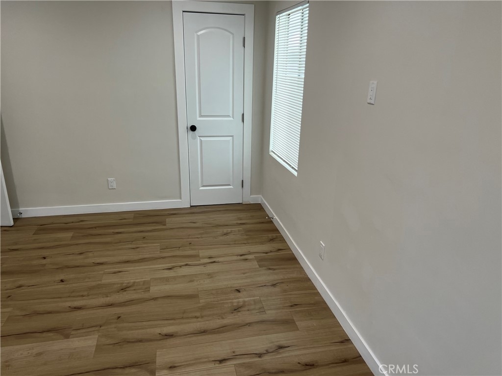 6643 Bellingham Avenue - Photo 13