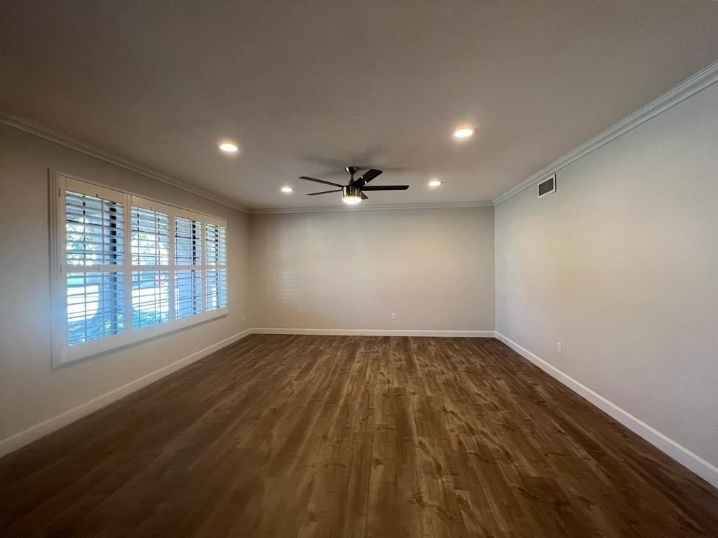 6460 Sacramento Avenue - Photo 2