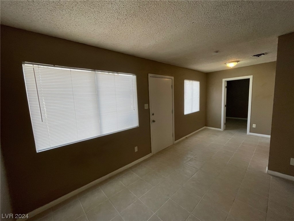 2516 E Mesquite Avenue - Photo 1