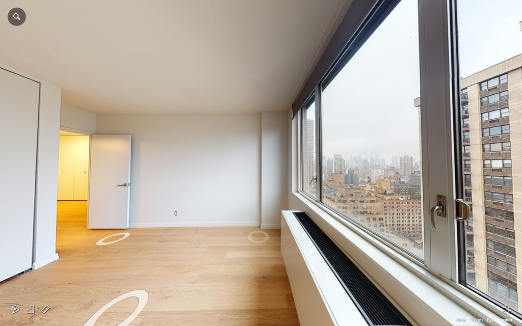 401 East 80th Street - Photo 1