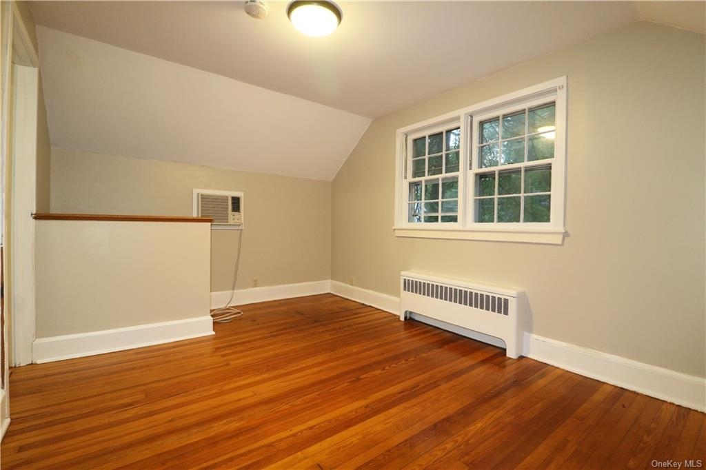 162 W Hartsdale Avenue - Photo 10