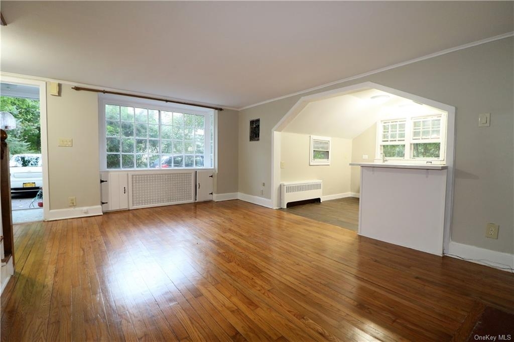 162 W Hartsdale Avenue - Photo 3