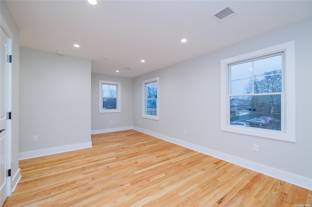 506 Lakeview Avenue - Photo 9