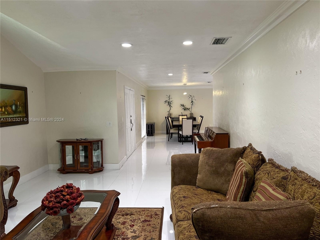 10725 Sw 133rd Ter - Photo 2