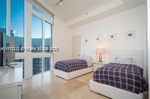 16001 Collins Ave - Photo 13