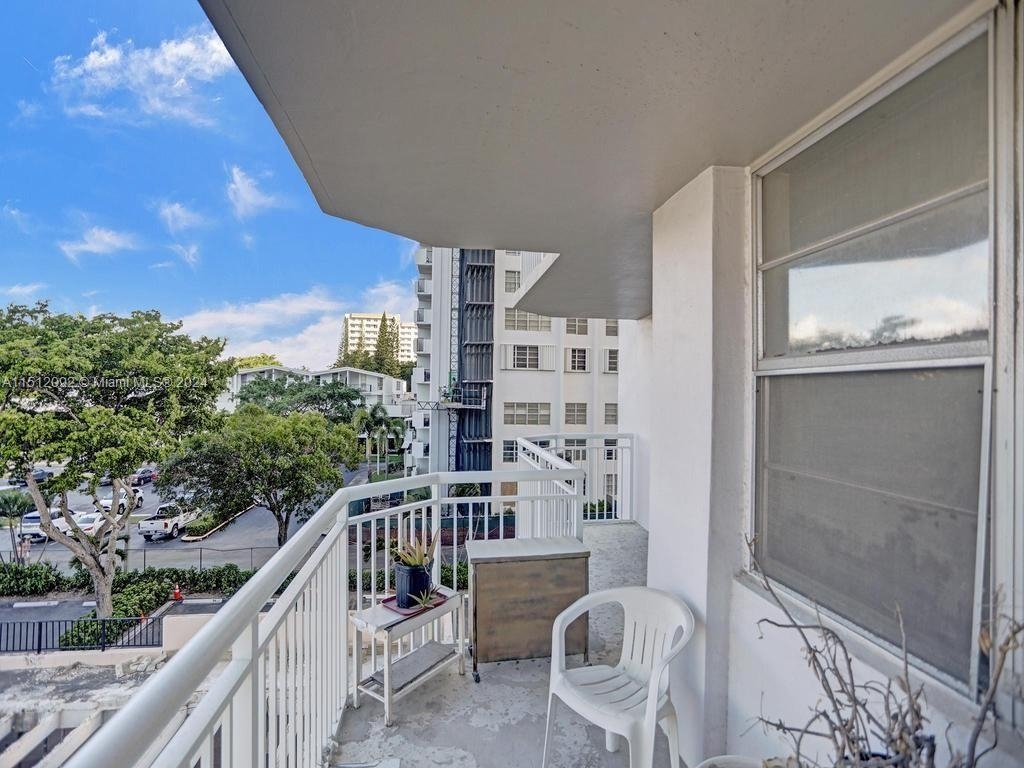 18051 Biscayne Blvd - Photo 40